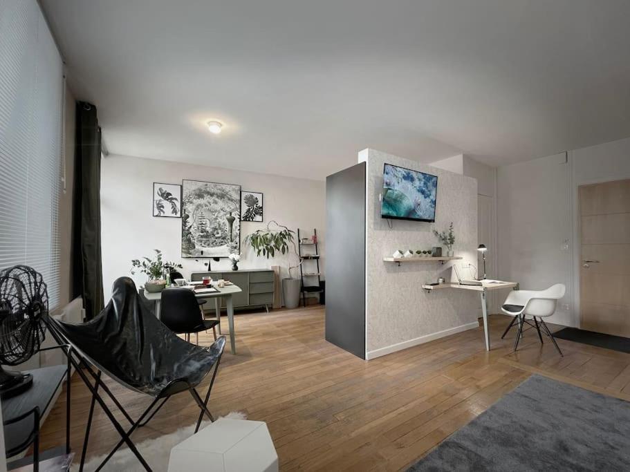 Grand Studio Confortable Situe En Centre Ville Gérardmer Buitenkant foto